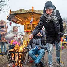 Kerstmarkt, Roden